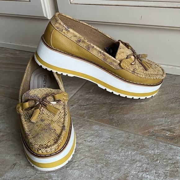 Freya Shoes - FREYA Tassel Platform Loafer